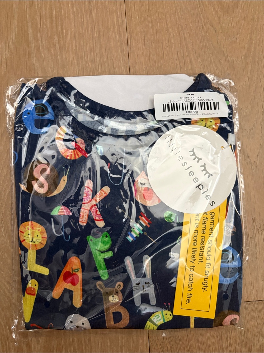 NWT Navy Alphabet two piece shorts short sleeve pjs